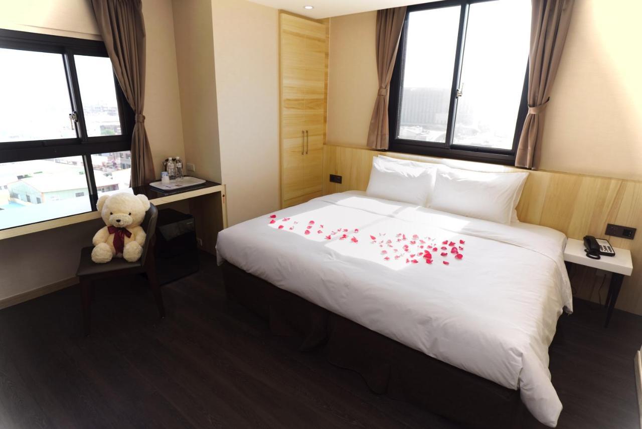 Red Hotel Yuanlin Exterior foto